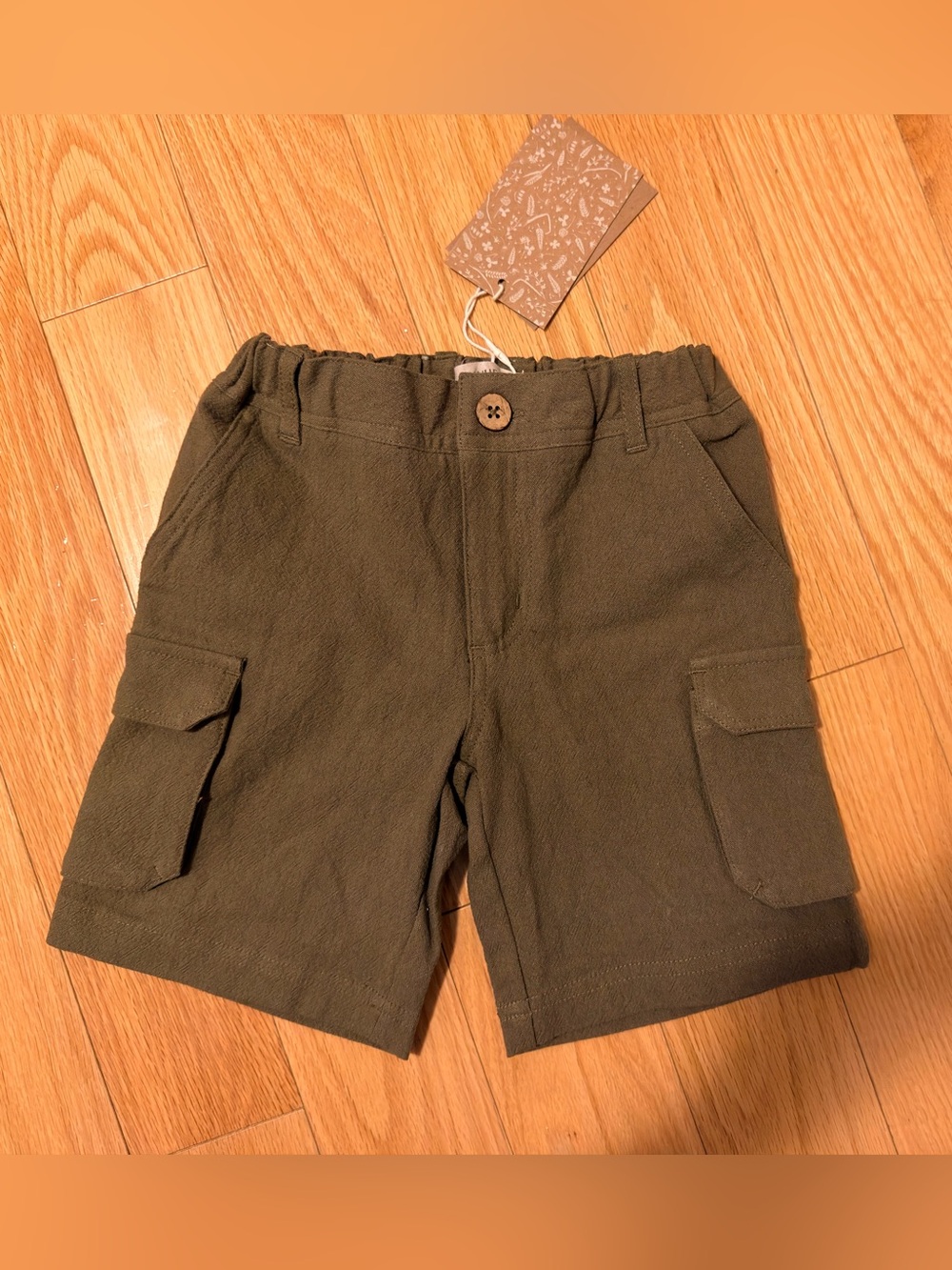 Brand new Wheat Cargo Shorts kids size 5 (110)